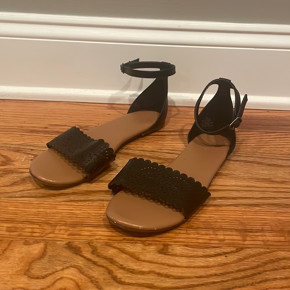 old navy girls black sandals